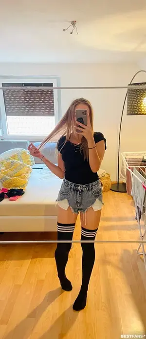 Sweet_Stella