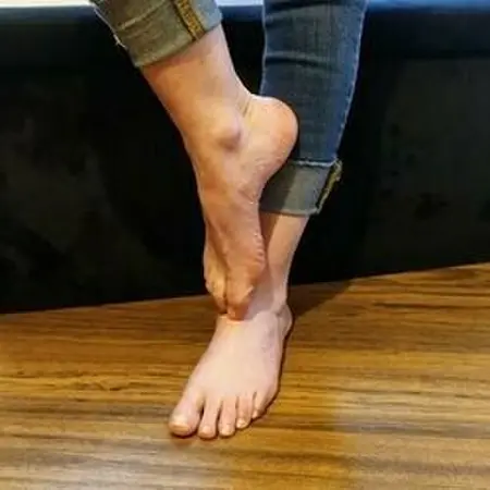 Lillie Feet hot
