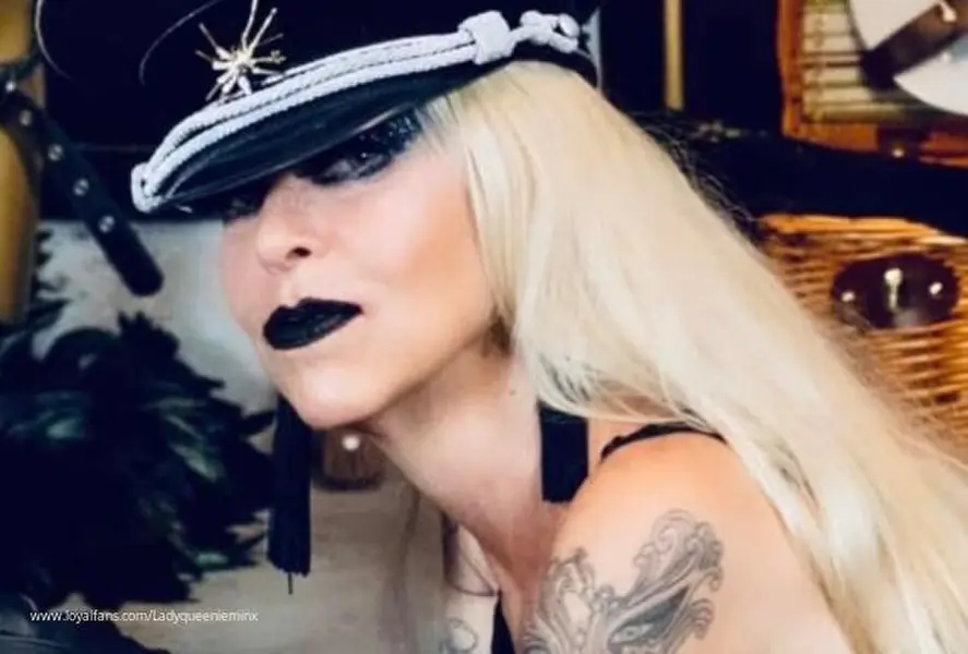 Lady Queenie Minx