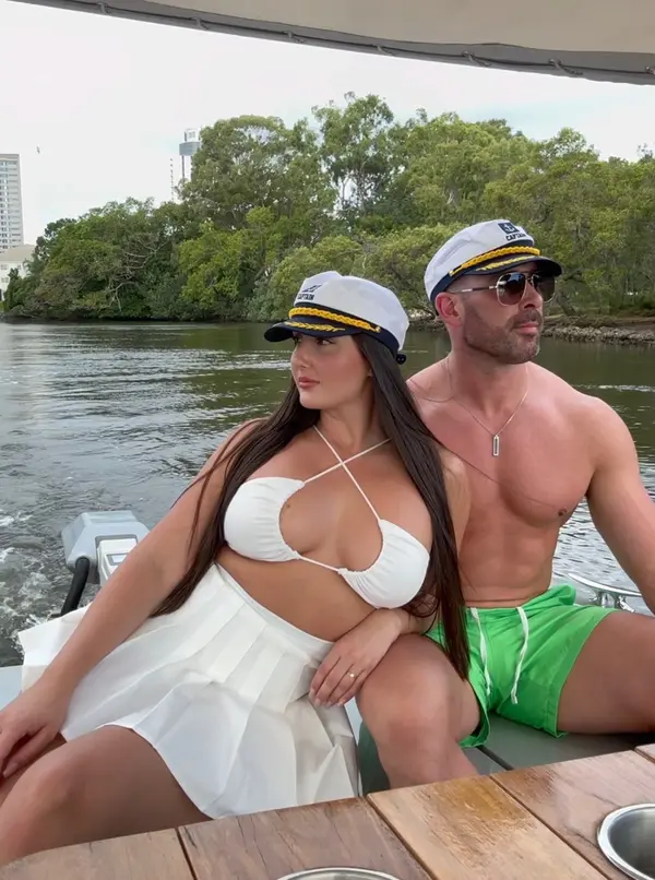 Isabelle & Jeremy FREE