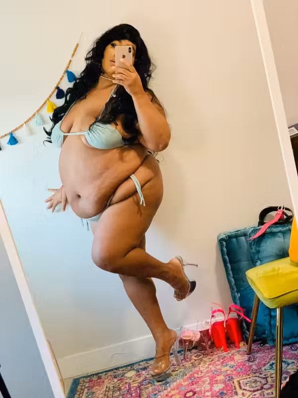 BBW GF NEXT DOOR