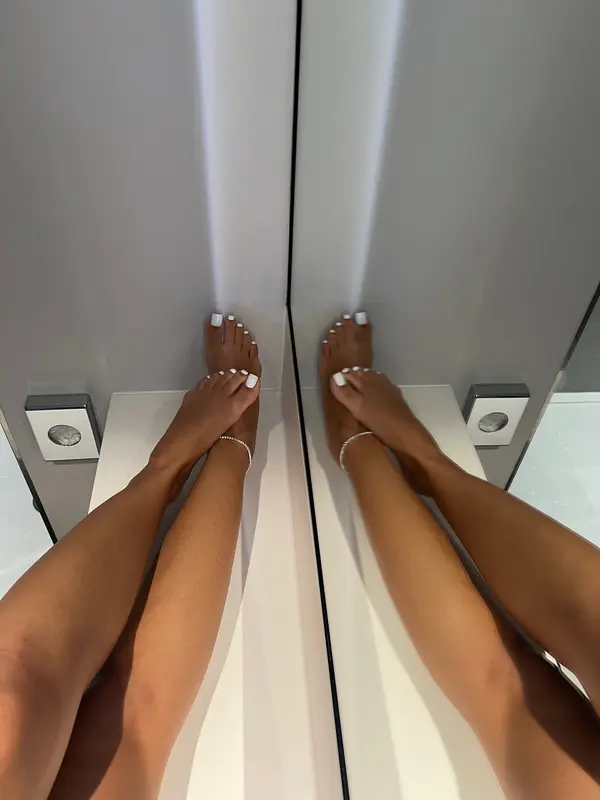 Ayasfeetgirl