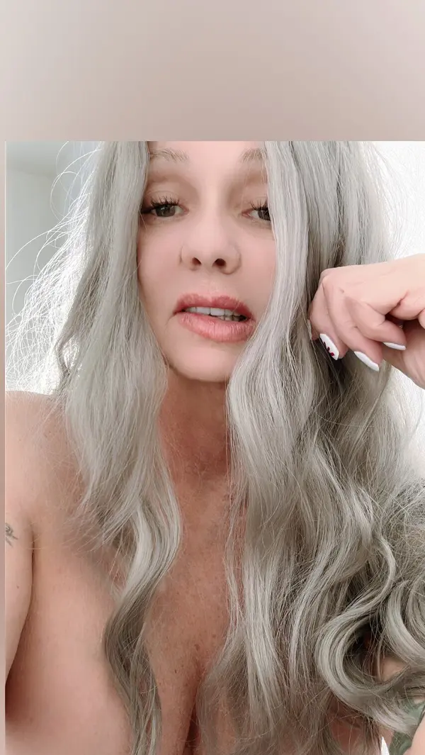 🟢 Veronica- SILVER FOX🦊