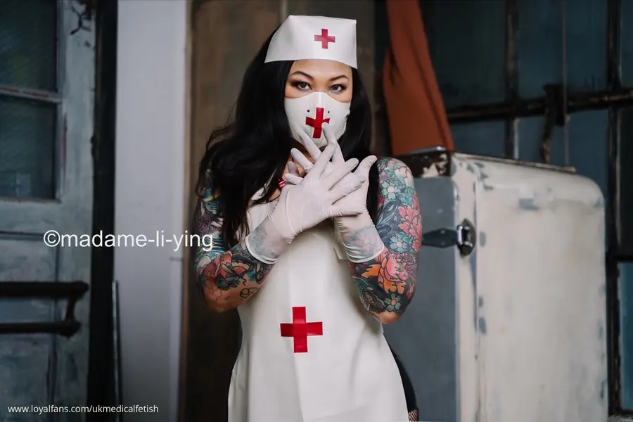 UK Medical Fetish CBT