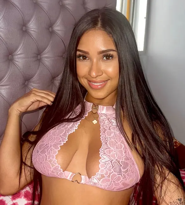 Sarah🇵🇪🇺🇸peruvian wonder💗