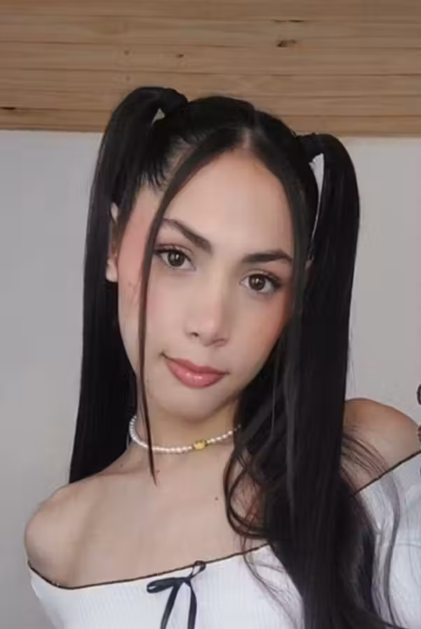 Nata - 19yo Trans Girl