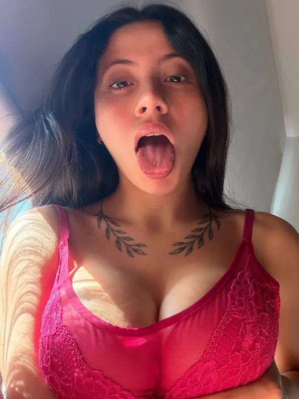 Chloe likes to blow ❤️