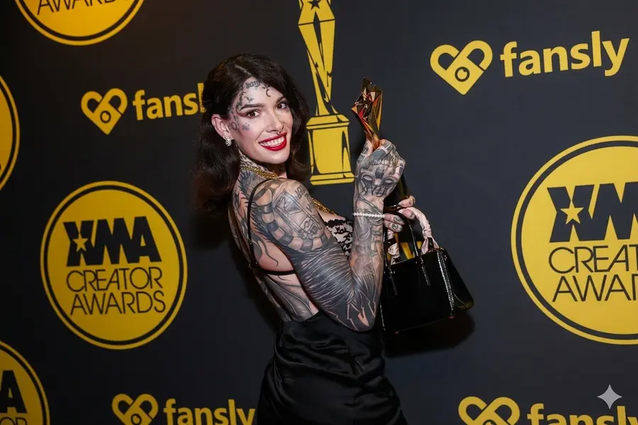 Amy Nosferatu • VIP