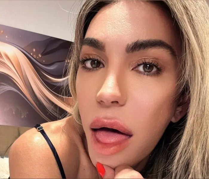 ঔৣ Leticia Henrique 🔞 SEXTING NOW