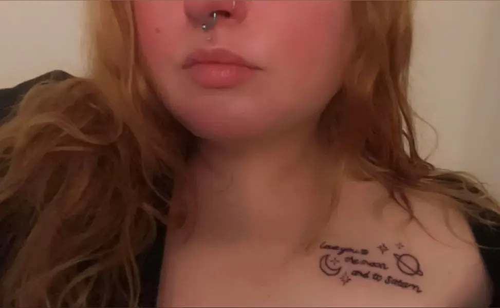 <3