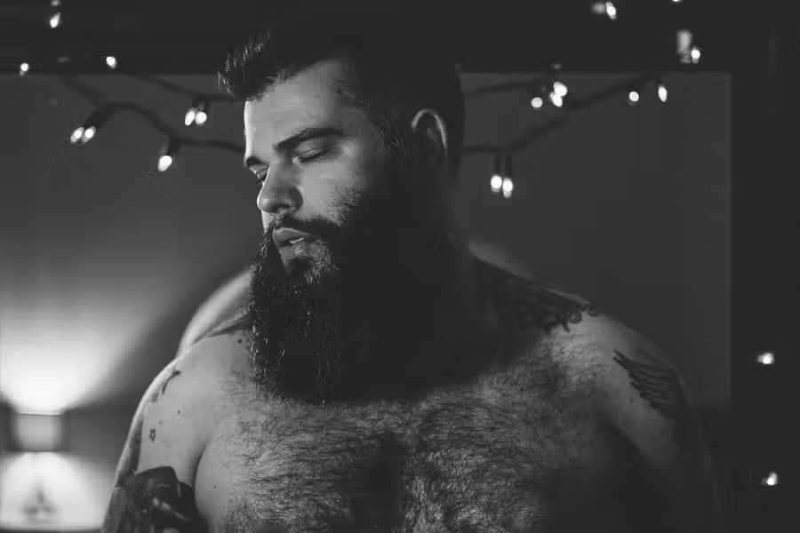 Mr Twitchet - Your online Daddy.