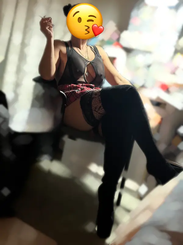 Goldenlady56