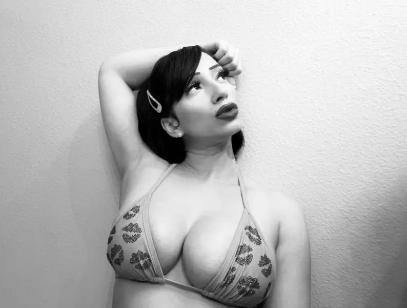 Roshie cruz
