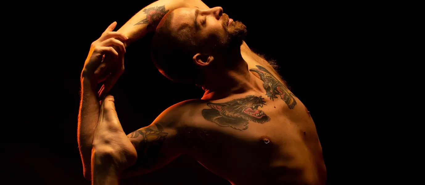 NAKED YOGA MEN