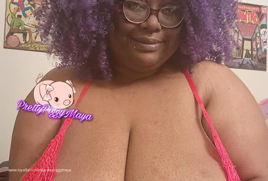 PrettyPiggyMaya