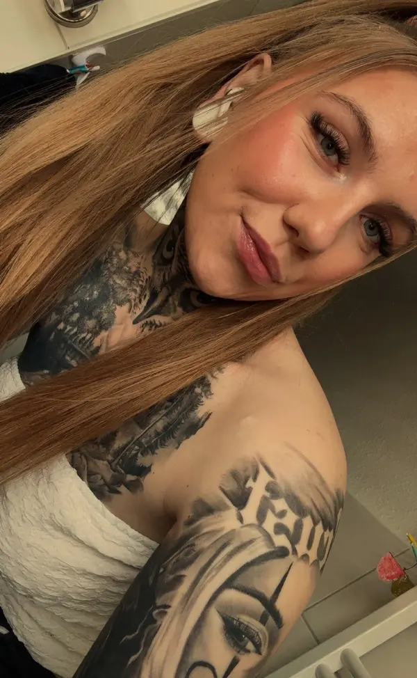 ℒ𝑒𝒶