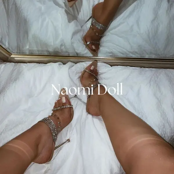 Naomi Doll ✨